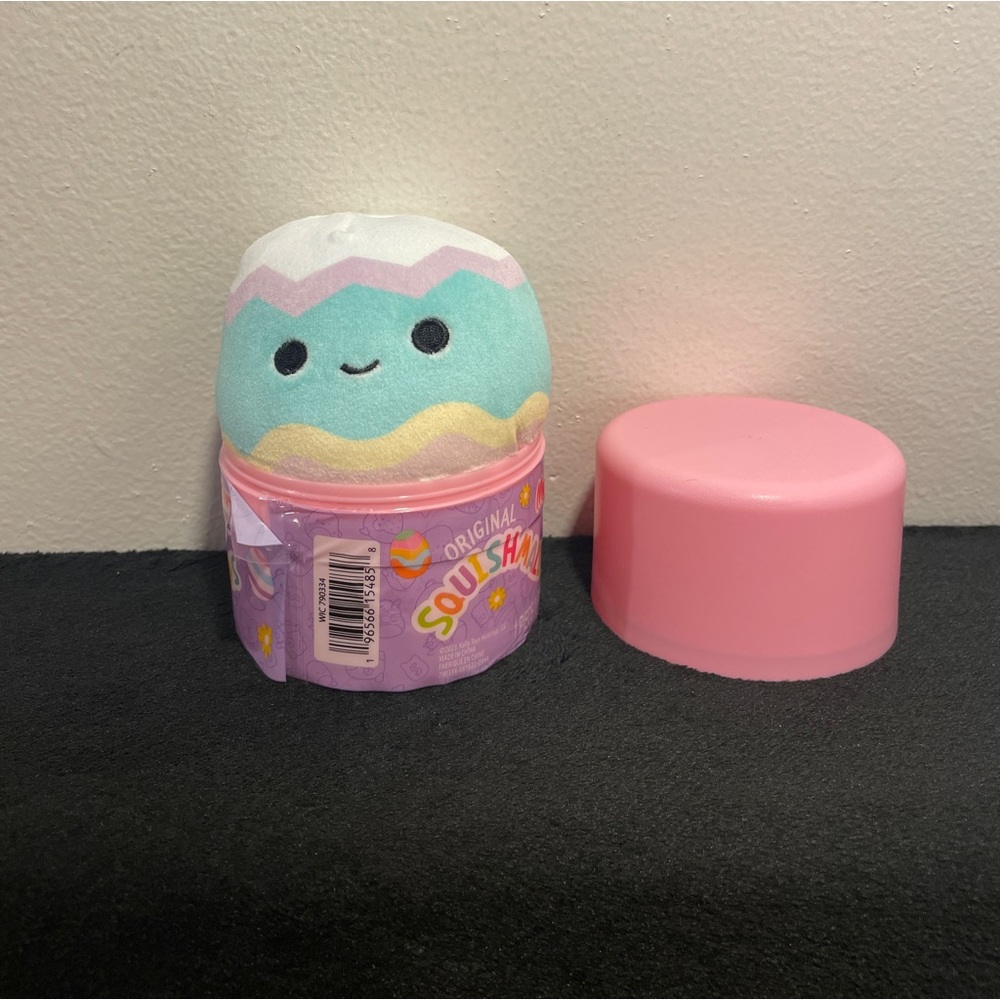 Squishmallows Waylon the Egg Capsule 5in